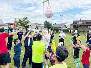 北海道　 旭川市児童館6館合同で「出張児童館」水鉄砲バトルに「次はいつ？」の声